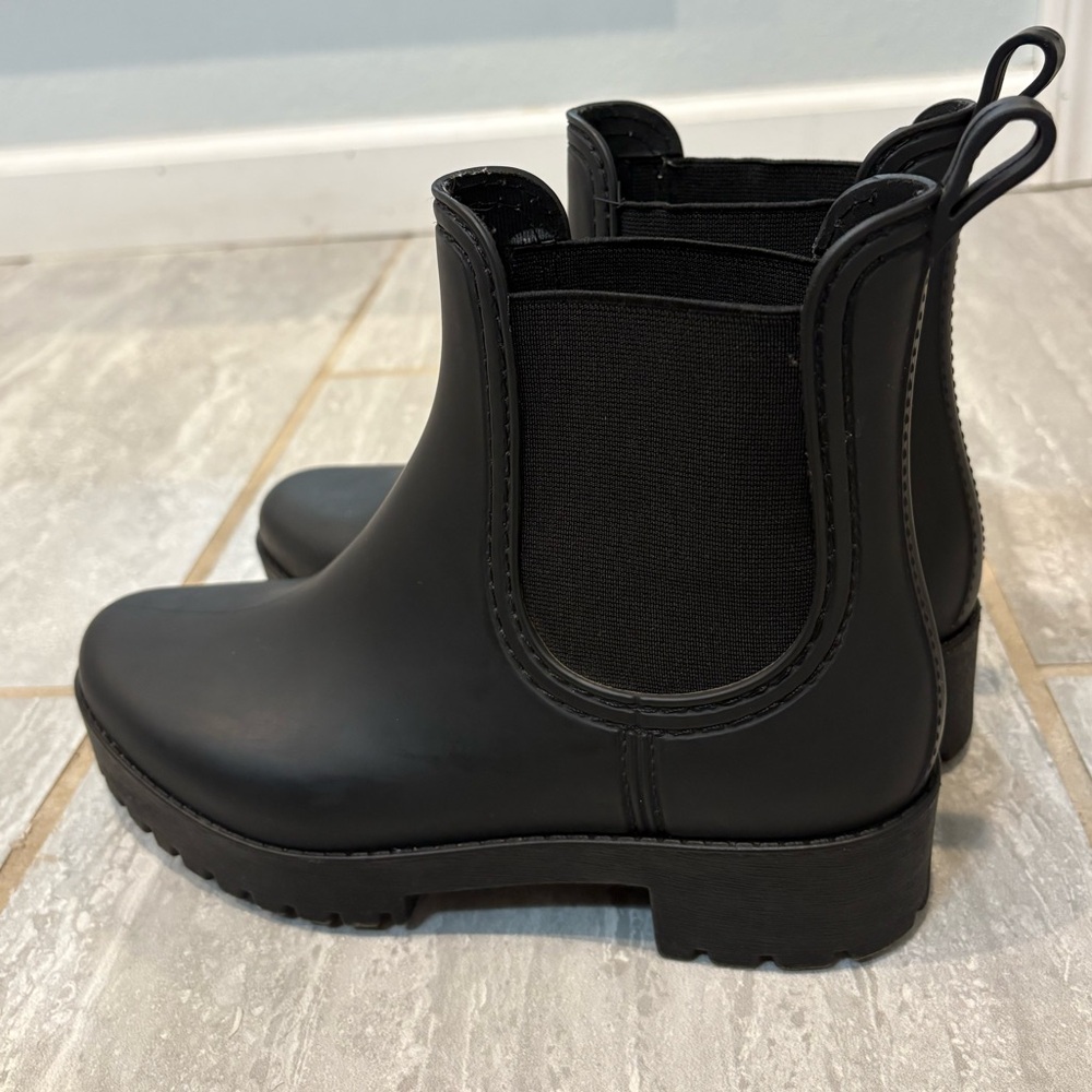 Jeffrey Campbell black slip on rubber Chelsea Boots size 7
